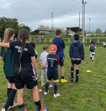 Stage de foot à Boulogne avec l'école Save-Gesse.