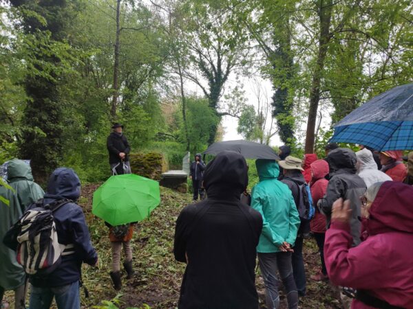 La pluie n'a pas découragé les participants