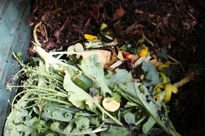 Un compost maison, de l'or au jardin.