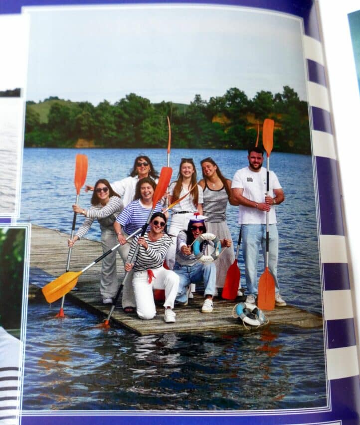 Photo du programme du Comité