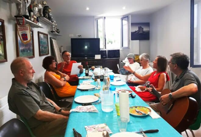 La fête de fin d'année au cours de Russe, un moment d'amitié et de partage.