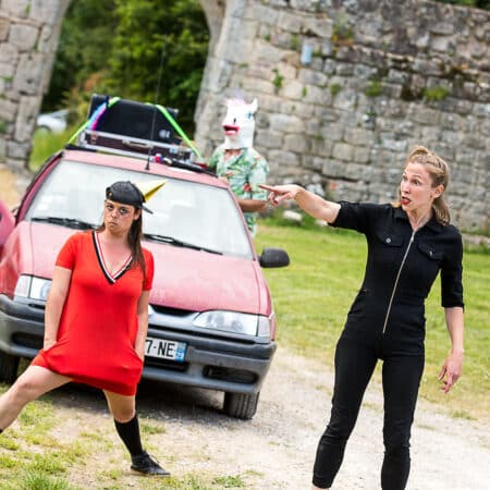 Un spectacle de rue à Martres-Tolosane, par la Cie VégaNova, en partenariat avec la Glissade d'Aurignac.