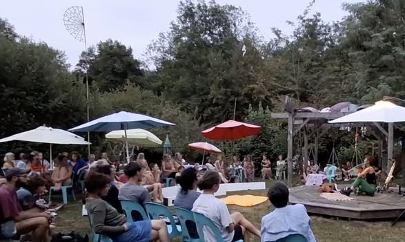 Le thème du parapluie cette année fut une explosion de couleurs