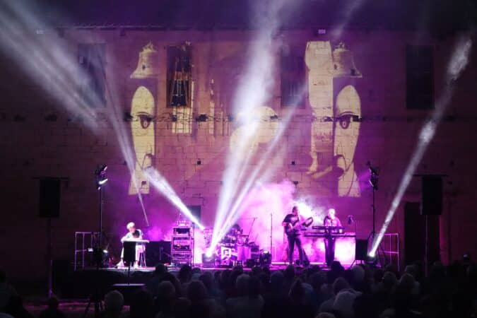 SHINE ON a offert un incroyable tribute à Pink Floyd.