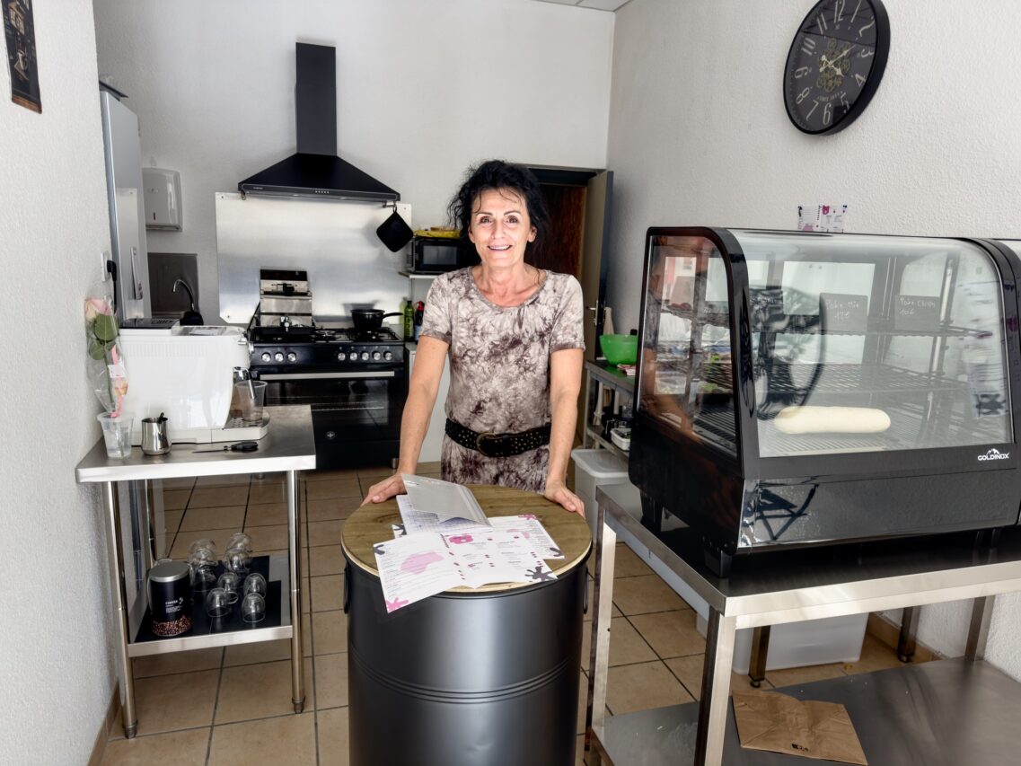 Depuis le 1er septembre à Boulogne, un nouveau commerce de snack à emporter, tenu par Gisèle Paris.