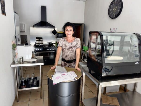 Depuis le 1er septembre à Boulogne, un nouveau commerce de snack à emporter, tenu par Gisèle Paris.