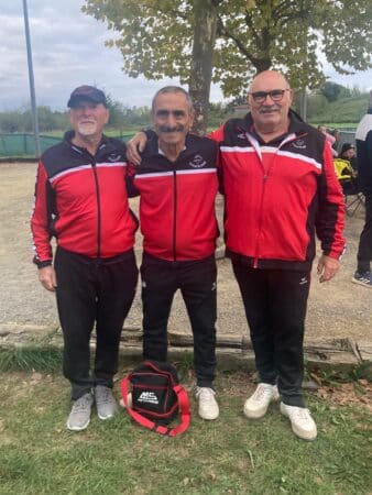 les 3 vétérans Aspétois qualifiés pour la finale de ces Masters le 30 octobre de gauche à droite ; Didier Arpaillange, Jo Masi et Jean-Bernard Boué