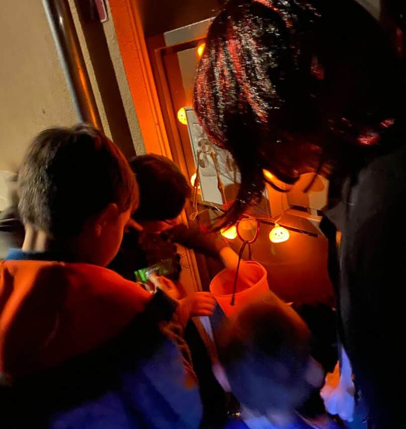 Succès terrible pour le 1er Halloween à Saman.