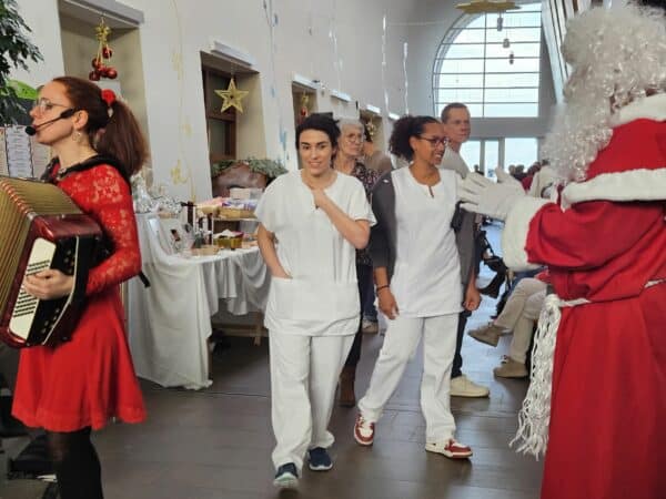 Le marché de noël à l'Ehpad Elvire Gay.