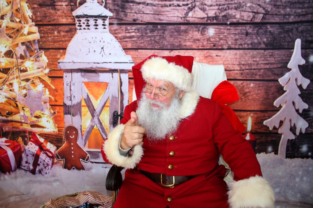 Une boutique de Noël gratuite à la MJC, où l'on donne et l'on prend.