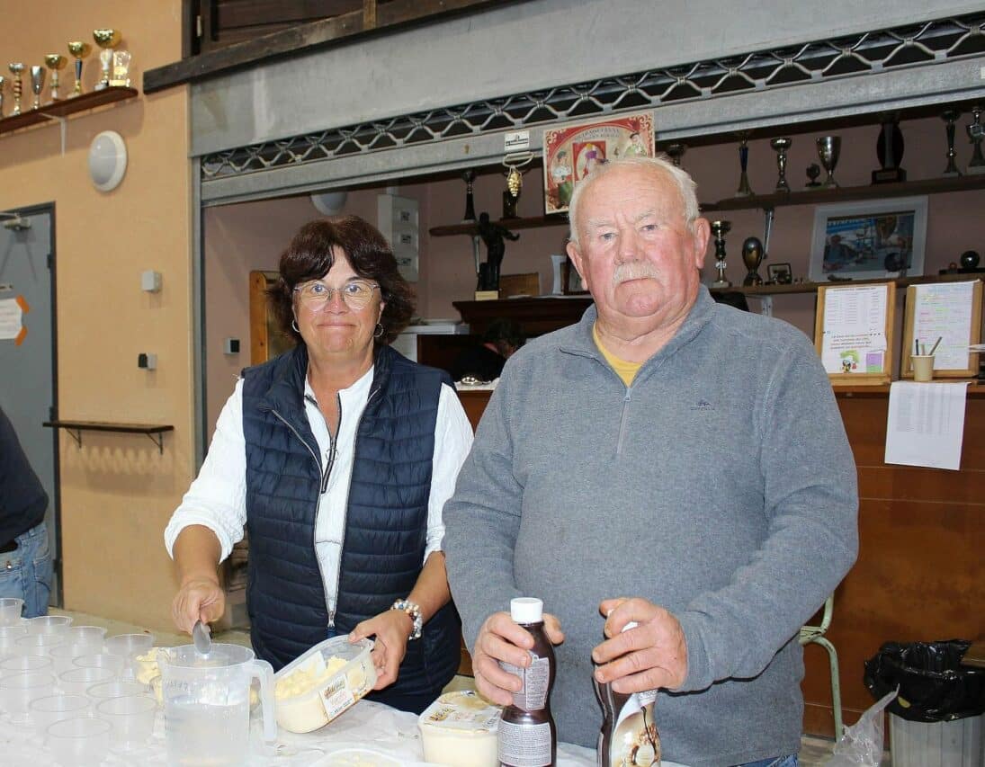 Comme chaque année la Pétanque Boulonnaise participe au Téléthon. (Henri Ferran, Denise Manenq, photo archives)
