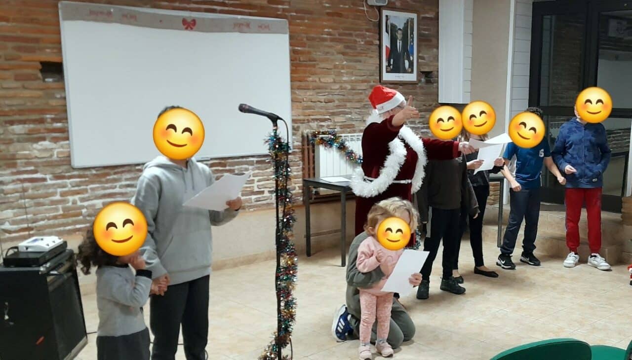 La Mère Noël anime la chorale