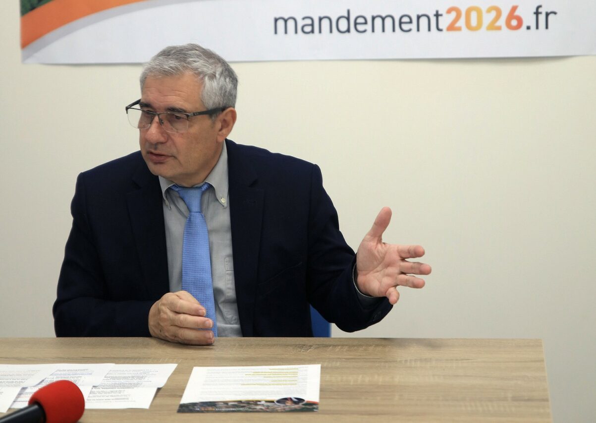 André Mandement, candidat