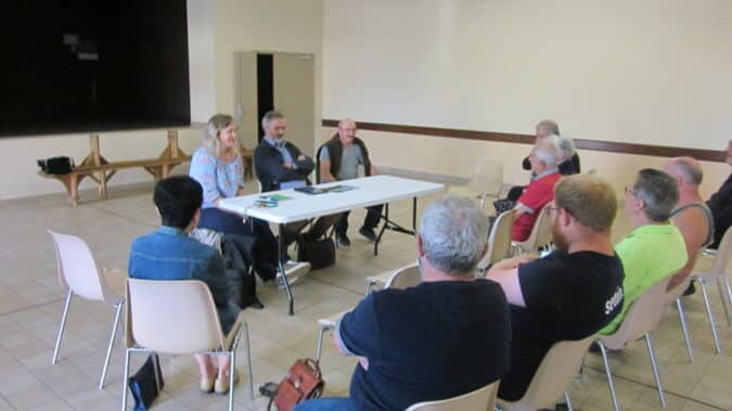 Présentation du Parc Naturel Régional aux Communes de Chein-Dessus et Arbas par Bérangère Blin David-Mougel et Phillipe Terrancle.