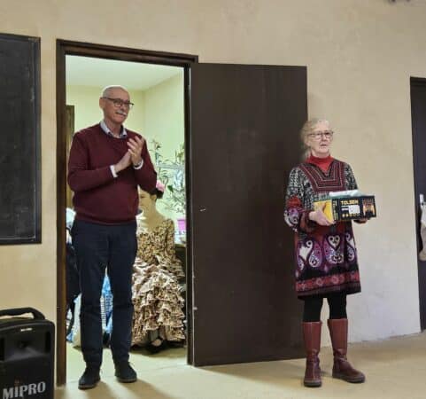 Philippe Bertrand et Marie-Hélène Fleurigeon ont remis au nom de la municipalité, les prix du concours des Maisons Fleuries.