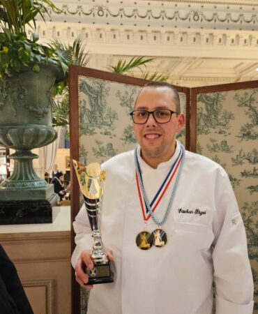 Médaille de bronze pour le talent et le savoir-faire du charcutier-traiteur Estéban Bigot, de Boulogne.