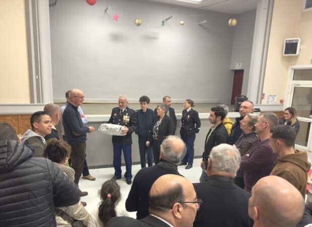 Un chaleureux hommage a été rendu au major Stéphane Delhoste, pour son départ à la retraite.