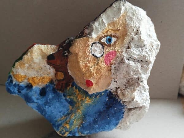 Les pierres peintes de Nuria Ricart Cot.