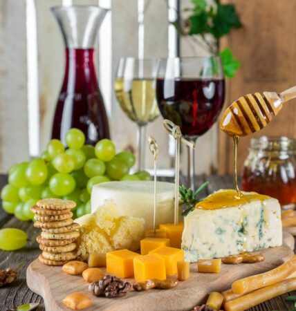 Une soirée sous le signe du bon vin, de la gourmandise et de la musique, avec la Maison Glou à Saint Blancard.