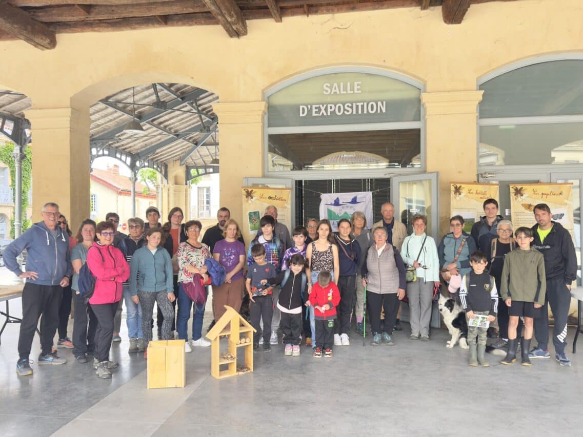 Les participants à la journée Natura 2000, devant la mairie de Boulogne.