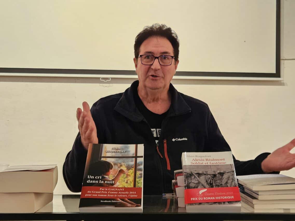 Alain Roquefort en dédicace au Musée de peinture de Saint-Frajou, pour son nouveau livre Le Museau de la chèvre.