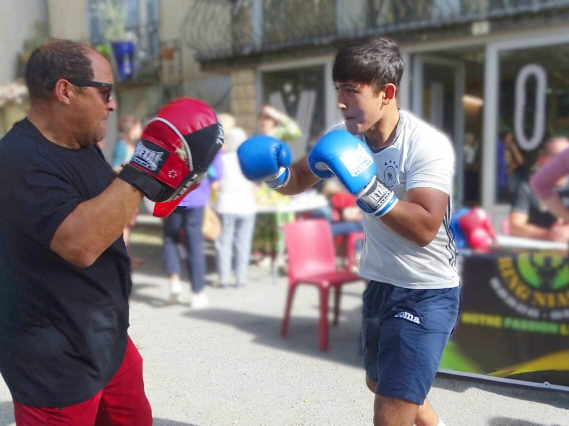 Les amateurs de boxe et de beau spectacle seront à la fête le 6 juin avec le gala du club Au Ring Niaque, à vos agendas. (photo archives)