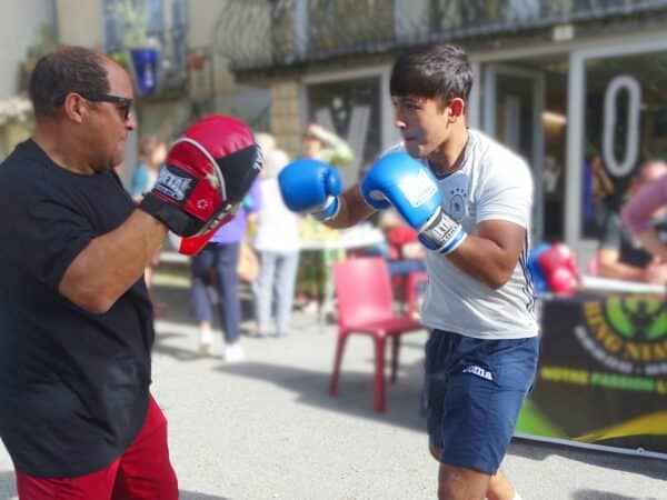 Les amateurs de boxe et de beau spectacle seront à la fête le 6 juin avec le gala du club Au Ring Niaque, à vos agendas. (photo archives)