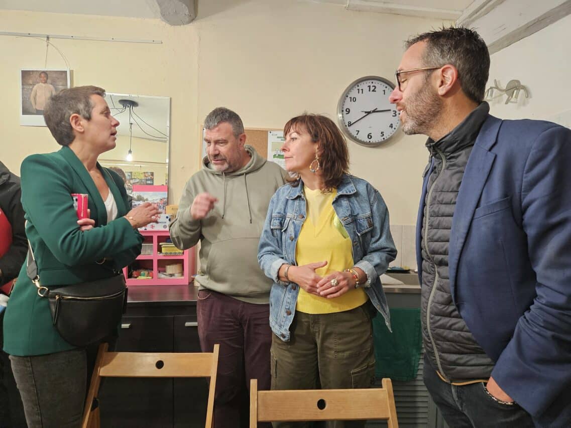 Carole Delga en visite à Aurignac, dans les locaux d'Alter Ego, association solidaire (de g à dr Karin Bernard Guelles présidente Alter Ego, Jean Michel Losego Maire, Carole Delga, Loïc Gaujard cons.départemental).