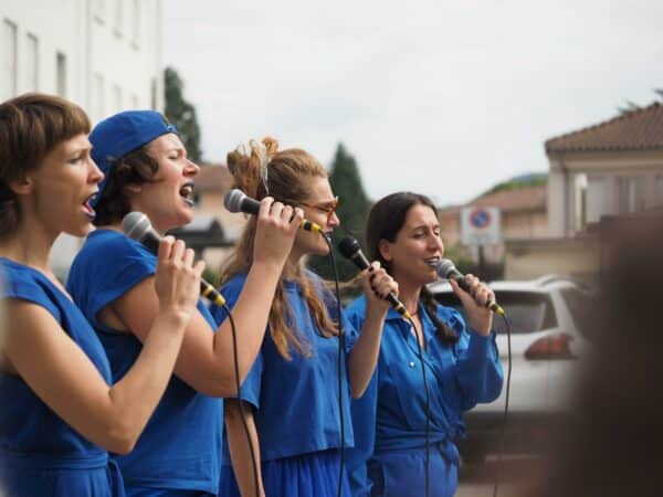 Roÿ-Roÿ à la Glissade, du théâtre de rue pour réinventer le monde.