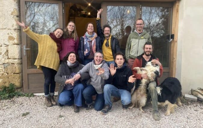 Le tiers-lieu la Glissade accueillera à bras ouverts le public samedi pour une journée festive familiale. (une partie de l'équipe).