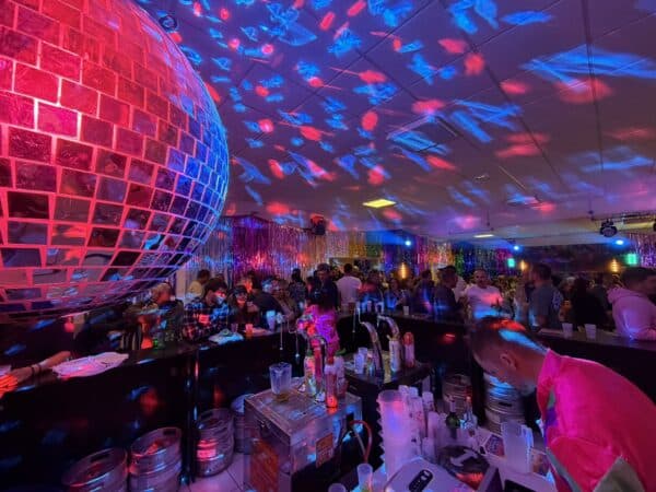 Nuit de folie, démons de minuit, l'ambiance vintage était au rendez-vous du comité des fêtes.
