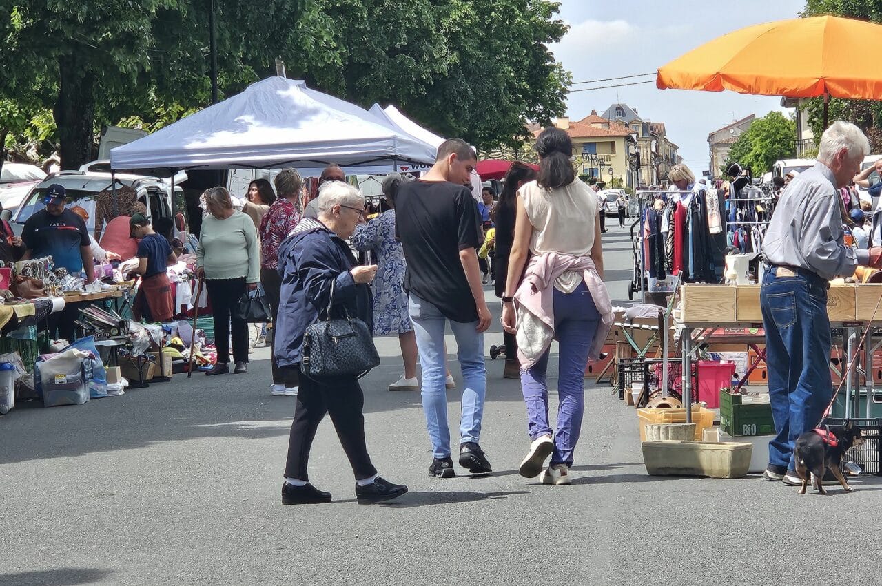 Un vide-greniers parfait, organisé par l'association des Commerçants du Boulonnais.