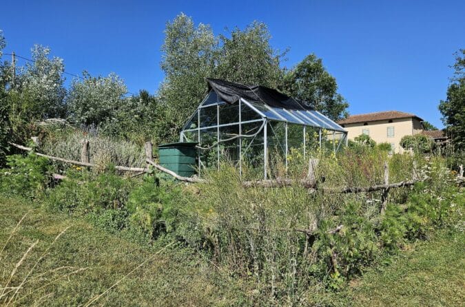 Le jardin naturel de Sonya et Alistair à Mondilhan.