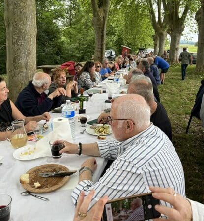 104 convives au repas de l'association ACTE, après la rando à l'arboretum de Cardeilhac.