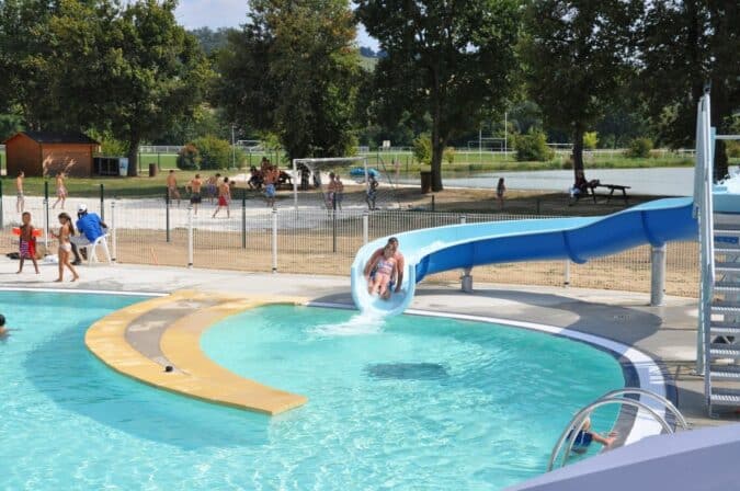 On demande un maître-nageur à la piscine municipale de L'Isle en Dodon.
