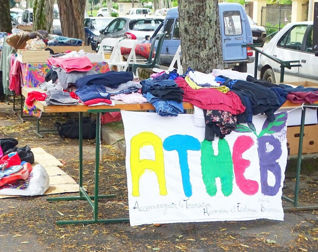 Un vide-greniers convivial organisé par l'Atheb dimanche 14 juin, à vos agendas.