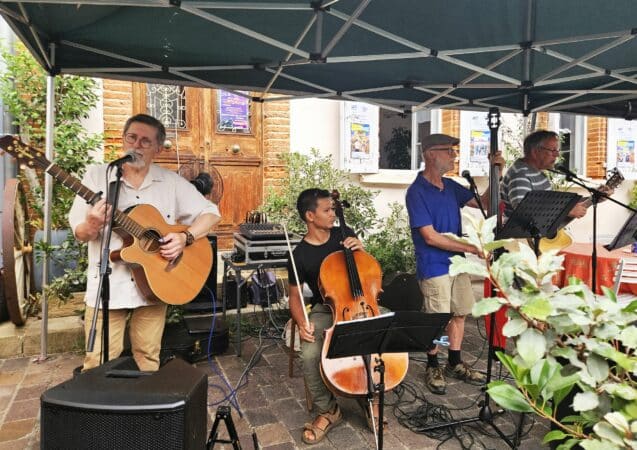 De la musique avant toute chose, avec le groupe Triangle + chez Broc'n Brol.
