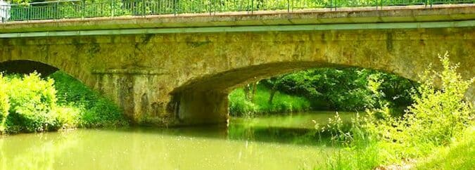 Des sites sur la Save à L'Isle en Dodon interdits de fréquentation et de baignade en raison de pollution possible aux cyanobactéries.