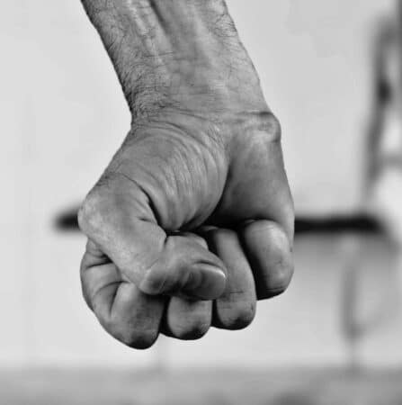 Un acte de violence raciste inqualifiable a déclenché les réactions de la municipalité d'Aurignac et des associations.