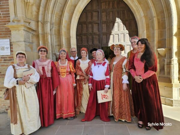 Juste avant le concert à l'Isle en Dodon, le choeur Renaissance Florentina.