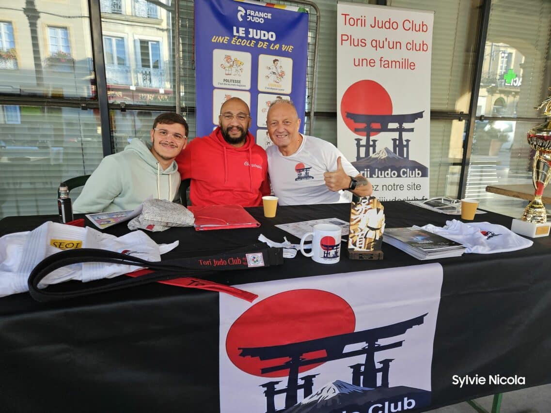 Le forum des associations à Boulogne, une belle vitrine des activités (ici le Torii Judo club).