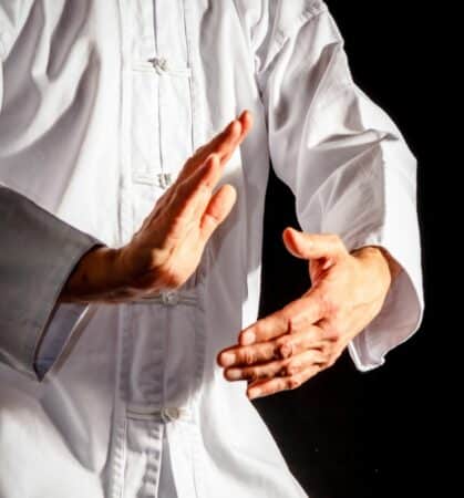 Le qi gong, à découvrir à Latoue.