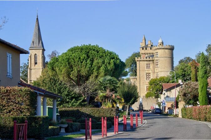 L'église et le château, un patrimoine à découvrir à Saint-Blancard samedi 19 septembre.